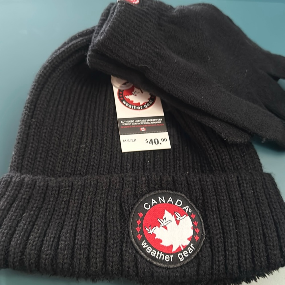 CANADA WEATHER GEAR TWO PIECE SET: HAT/GLOVES: BLACK: NEW WITH TAGS: OS